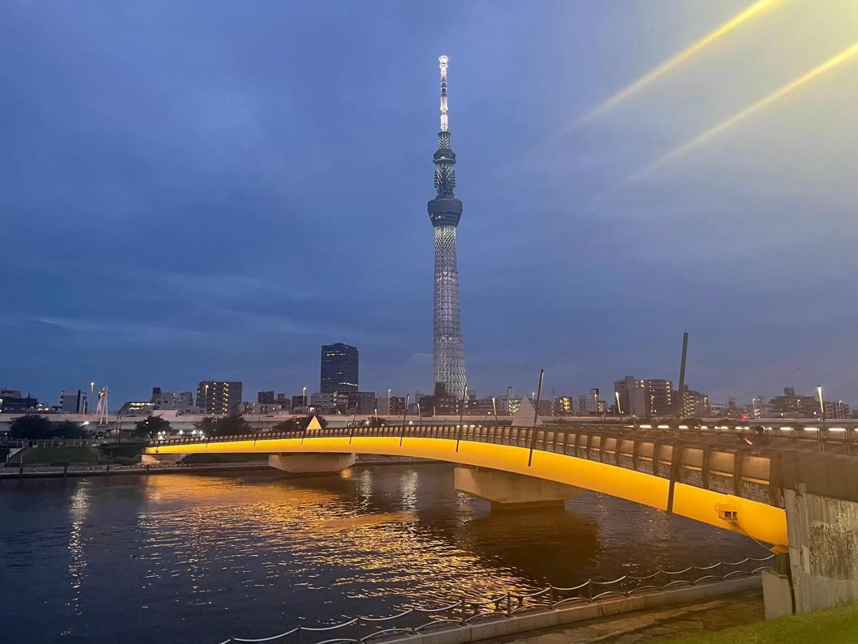 Calum Asakusa Imado Tokyoカルム浅草今戸ツインルーム新築民泊東京浅草隅田川今戸神社近くスカイツリー見えるコンビニコインランドリー近くある浅草駅まで徒歩圏内アクセス便利成田空港羽田空港銀座渋谷東京駅直通 Екстериор снимка
